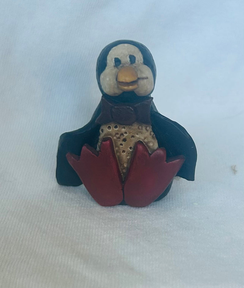 Sitting Penguin Figurine (2" Tall)