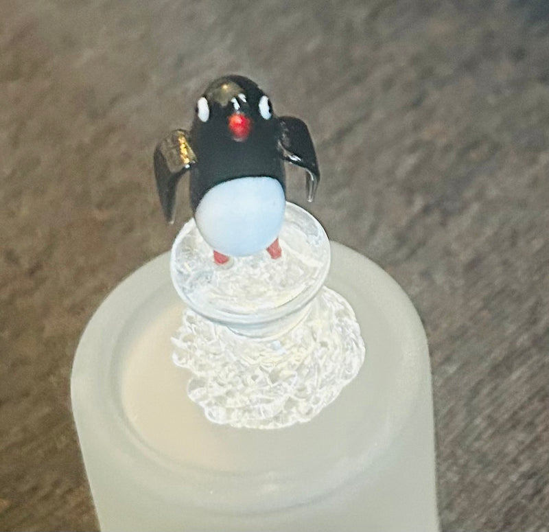 Glass Penguin Figurine on Glass Pedestal (2" Tall)
