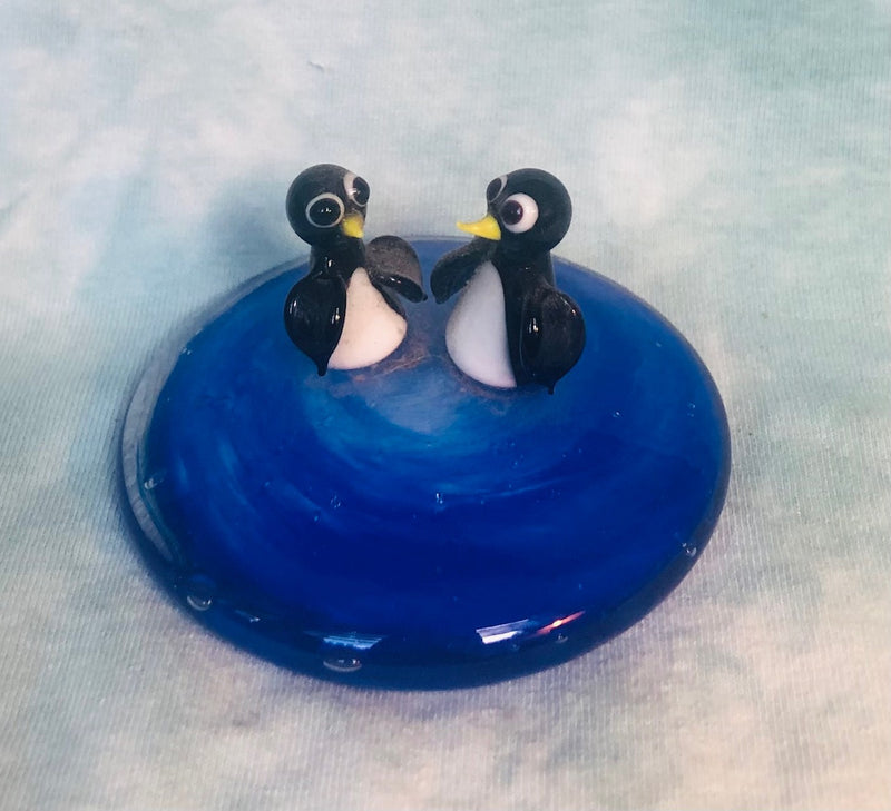 Glass Penguin Couple On The Galaxy (3 1/2" across)