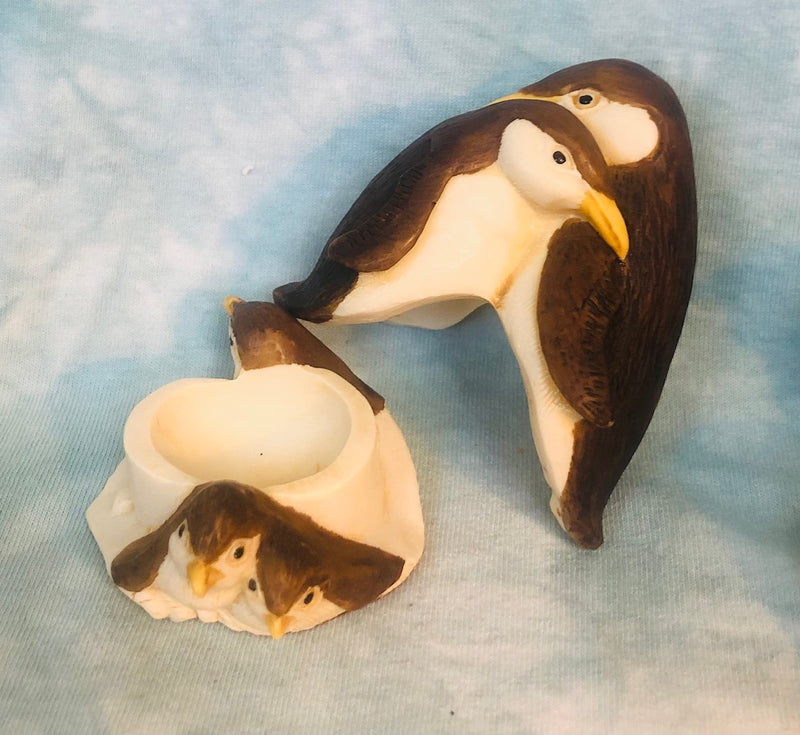 Penguin Family Puzzle Alabaster Sculpture from S.I.A.B in the UK (3" Tall)
