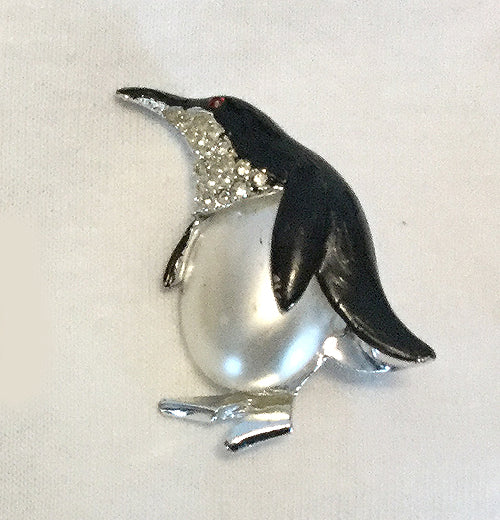 Pearl Belly, Rhinestone Chin Penguin Brooch (1 1/2" Tall)